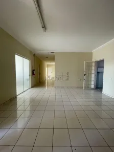 Sala Comercial para alugar, 300m² no Santa Terezinha, Paulínia
