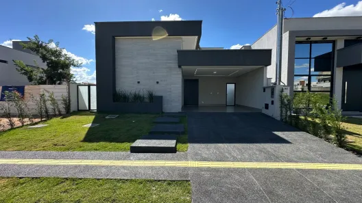 Casa de Condomínio com 3 Quartos à venda, 168m² no Jardins Porto, Senador Canedo
