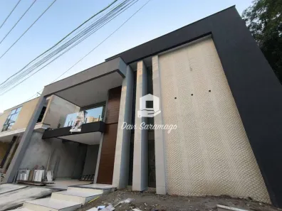 Casa de Condomínio com 4 Quartos à venda, 268m² no Maria Paula, Niterói