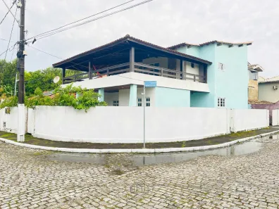 Casa de Condomínio com 4 Quartos à venda, 304m² no Barra de Macaé, Macaé
