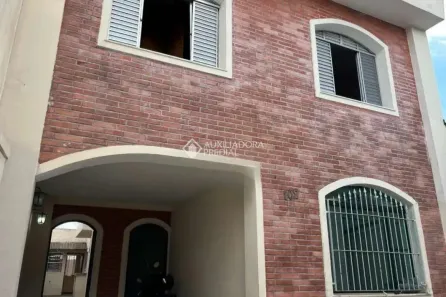 Casa com 3 Quartos para alugar, 205m² no Olímpico, São Caetano do Sul
