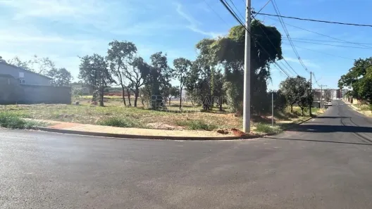 Lote/Terreno à venda, 304m² no Cidade Jardim, Araraquara