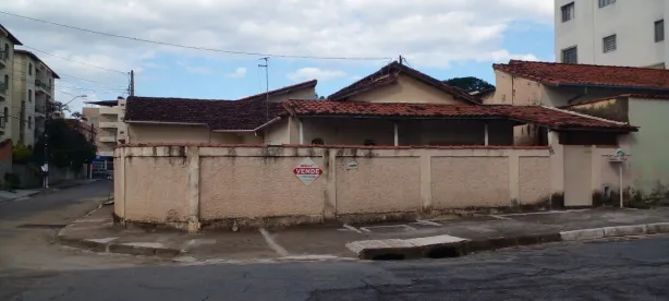 Casa com 4 Quartos à venda, 138m² no Jardim Coelho Neto, Guaratinguetá