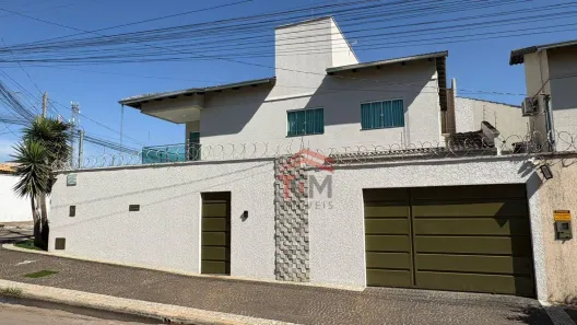 Sobrado com 3 Quartos à venda, 155m² no Moinho dos Ventos, Goiânia