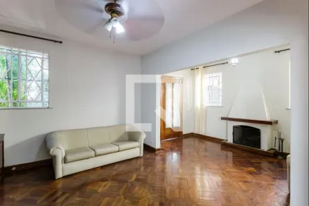 Casa com 5 Quartos à venda, 300m² no Moema, São Paulo