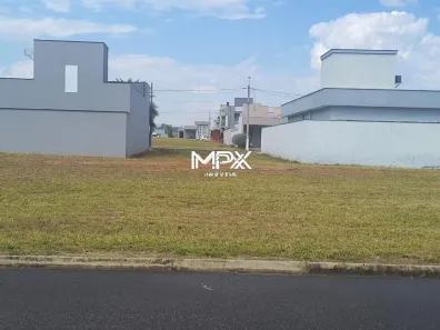 Lote/Terreno à venda, 250m² no Centro, Saltinho