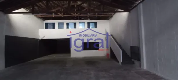 Galpão/Depósito/Armazém para venda ou aluguel, 400m² no Vila Campestre, São Paulo