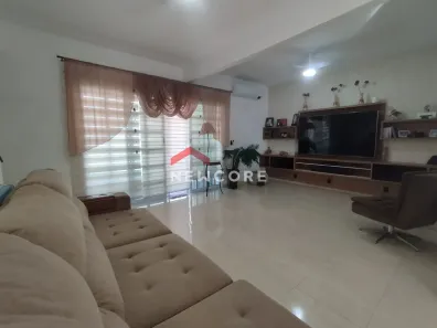Casa com 3 Quartos à venda, 199m² no Campo Grande, Santos