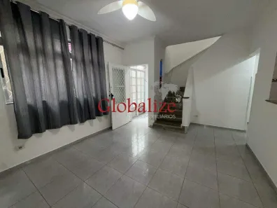 Sobrado com 2 Quartos à venda, 82m² no Embaré, Santos