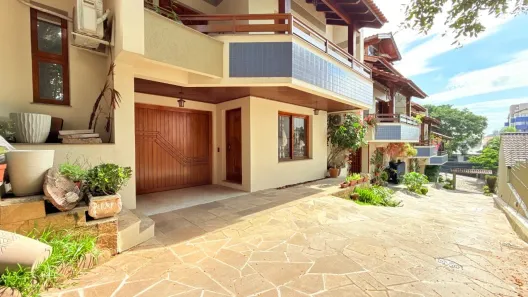 Casa de Condomínio com 3 Quartos à venda, 174m² no Cristal, Porto Alegre