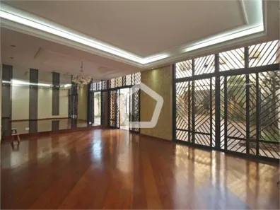 Casa com 6 Quartos à venda, 430m² no Saúde, São Paulo