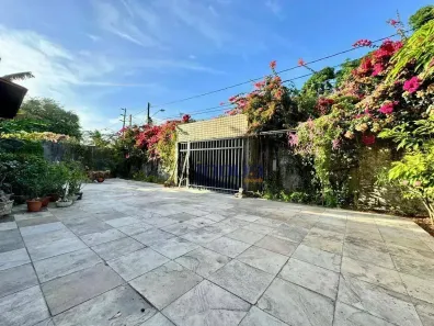 Casa com 4 Quartos à venda, 1078m² no Cidade dos Funcionários, Fortaleza