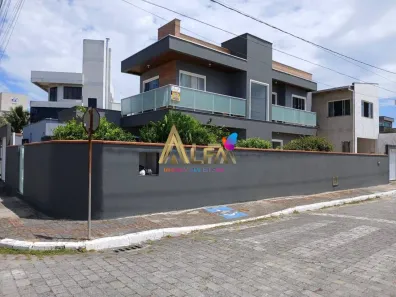 Casa com 4 Quartos à venda, 286m² no Meia Praia, Navegantes