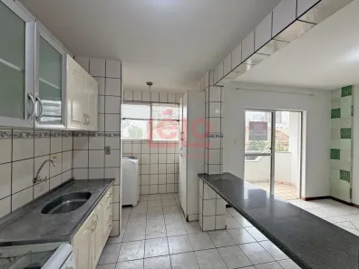 Apartamento com 2 Quartos para venda ou aluguel, 59m² no Zona 07, Maringá