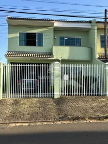 Casa com 3 Quartos à venda, 126m² no Uvaranas, Ponta Grossa