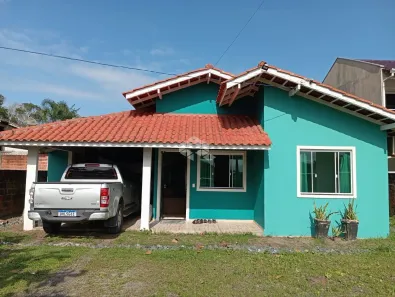 Casa com 3 Quartos à venda, 120m² no Praia do Ervino, São Francisco do Sul