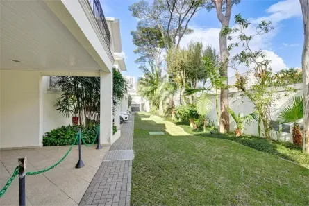 Casa de Condomínio com 4 Quartos à venda, 319m² no Santo Amaro, São Paulo