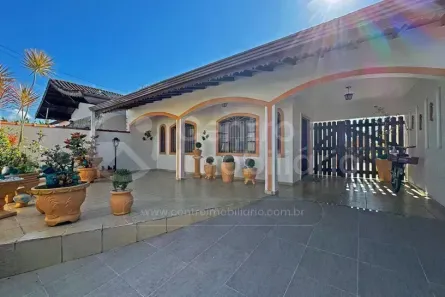 Casa com 3 Quartos à venda, 136m² no , Peruíbe