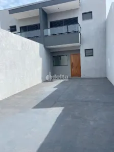 Casa com 2 Quartos à venda, 104m² no Jardim Europa, Uberlândia