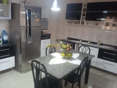 Casa com 3 Quartos à venda, 147m² no Vila Amorim, Suzano