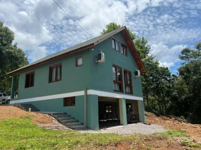 Fazenda/Sítio com 1 Quarto à venda, 200m² no Linha Marcondes, Gramado