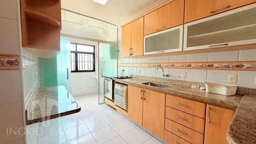 Apartamento com 3 Quartos para alugar, 112m² no Riviera Fluminense, Macaé