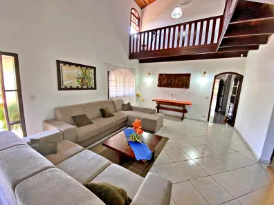 Fazenda/Sítio com 3 Quartos à venda, 403m² no Monterrey, Louveira
