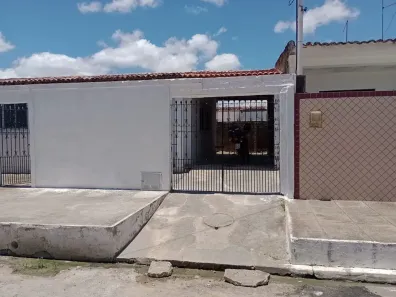 Casa com 2 Quartos à venda, 200m² no Cidade Universitária, Maceió