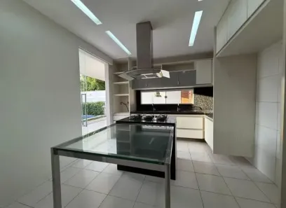 Casa de Condomínio com 4 Quartos à venda, 400m² no Turu, São Luís