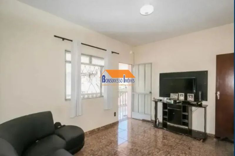 Casa com 4 quartos — Palmares, Belo Horizonte