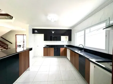Casa com 4 Quartos para alugar, 460m² no Alphaville, Santana de Parnaíba