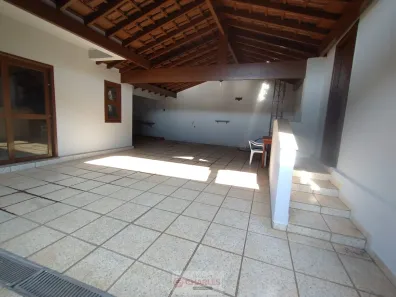 Casa com 4 Quartos à venda, 244m² no Centro, Mogi Mirim