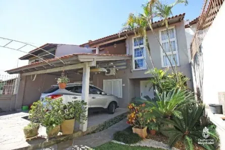 Casa com 3 Quartos à venda, 219m² no Espírito Santo, Porto Alegre