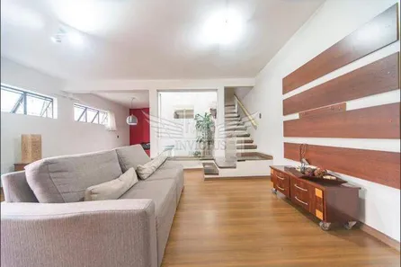 Sobrado com 3 Quartos à venda, 255m² no Vila Bastos, Santo André