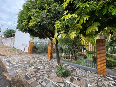 Casa com 4 Quartos à venda, 220m² no Jardim Acacia, Tangará da Serra