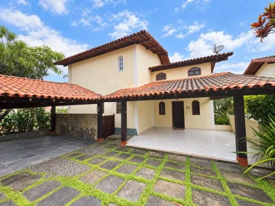 Casa de Condomínio com 5 Quartos para alugar, 321m² no Piratininga, Niterói