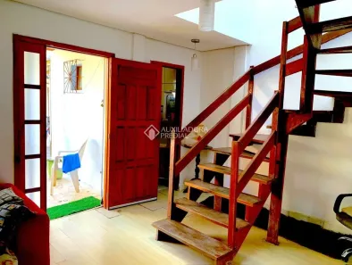 Casa com 6 Quartos à venda, 340m² no São João, Porto Alegre
