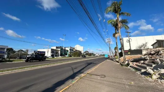 Ponto Comercial para alugar, 456m² no Krahe, Viamão