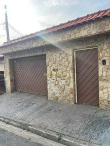 Sobrado com 3 Quartos à venda, 180m² no Loteamento Acrísio de Oliveira Silva, Mogi das Cruzes