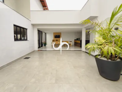 Casa com 4 Quartos à venda, 310m² no Alvorada, Anápolis