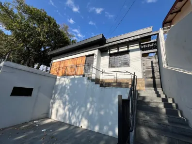 Casa com 3 Quartos à venda, 174m² no Vila Santana, Valinhos