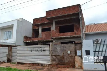 Sobrado com 4 Quartos à venda, 223m² no Conjunto Habitacional Requião, Maringá