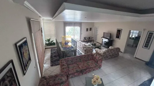 Casa com 3 Quartos à venda, 304m² no Jardim das Samambaias, Jundiaí