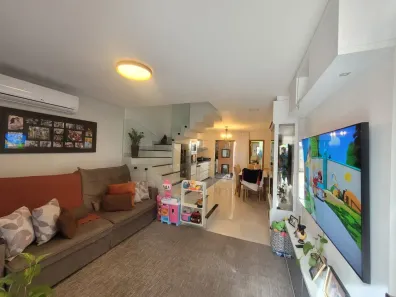 Sobrado com 3 Quartos à venda, 89m² no São Marcos, Joinville