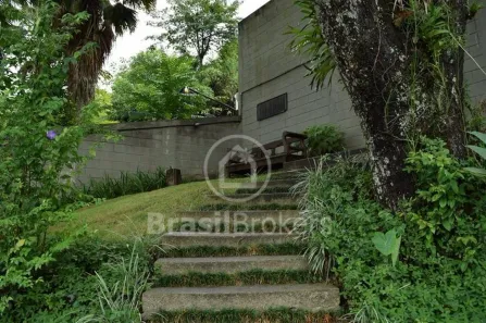 Galpão/Depósito/Armazém à venda, 220m² no Vargem Pequena, Rio de Janeiro