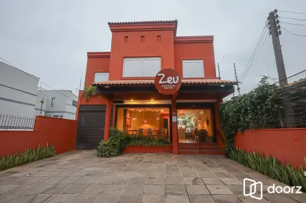 Imóvel Comercial à venda, 200m² no Cristo Redentor, Porto Alegre