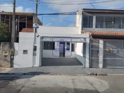 Casa com 2 Quartos à venda, 55m² no Jardim Santa Marina, Jacareí