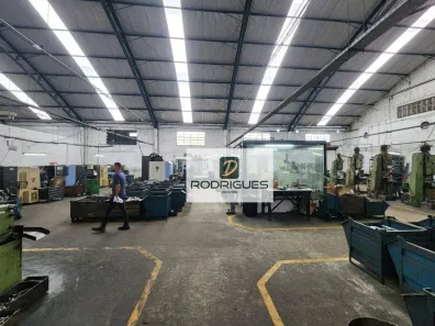Galpão/Depósito/Armazém para alugar, 4000m² no Vila Fachini, São Paulo