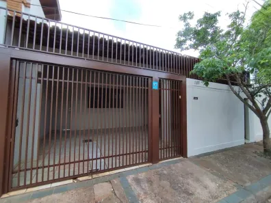 Casa com 3 Quartos para alugar, 126m² no Monte Carlo, Campo Grande