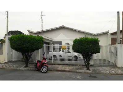 Casa com 3 Quartos à venda, 180m² no Centro, Taubaté